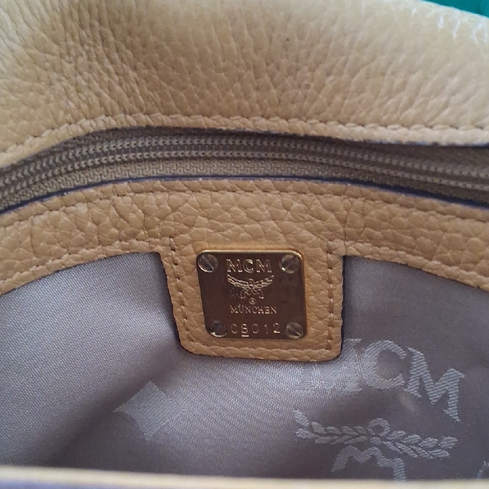 MCM Brown Leather Shoulder Bag with Gold Accents - Picture 3 of 6